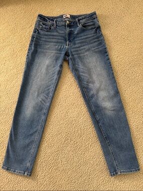 SO Girls Favorite Straight Leg Jeans Sz 18 Medium Wash Spandex